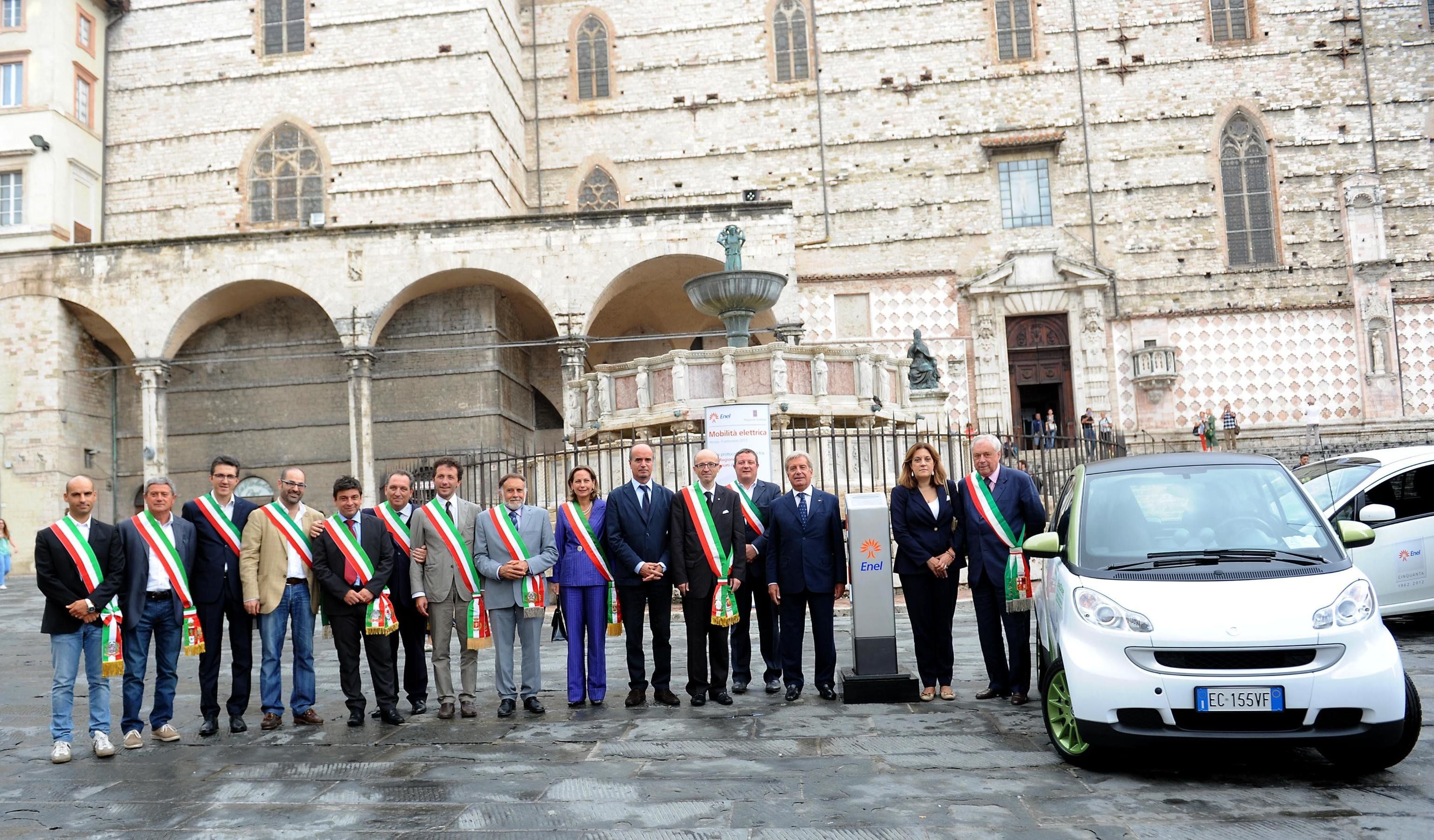 Non siamo contrari all’auto elettrica ma abbandonare il petrolio fa danni