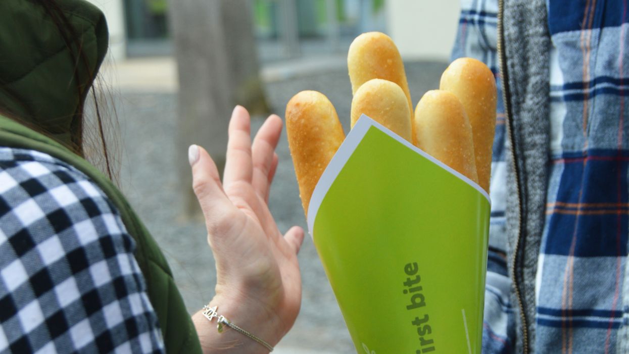 You can make an Olive Garden breadstick bouquet for Valentine's Day
