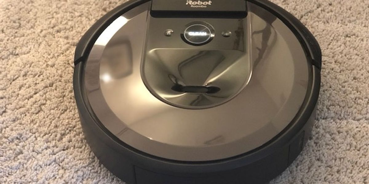 iRobot Roomba i7+ Hands On Review: This vacuum cleans itself - Gearbrain
