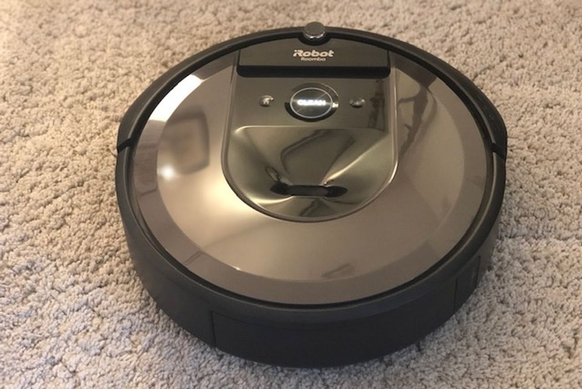 Billy ged Bolt teknisk iRobot Roomba i7+ Hands On Review: This vacuum cleans itself - Gearbrain