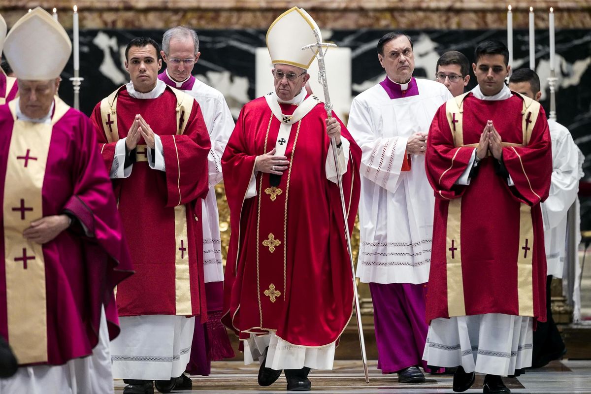 Guai a fermarsi alla pedofilia, va affrontata la lobby gay