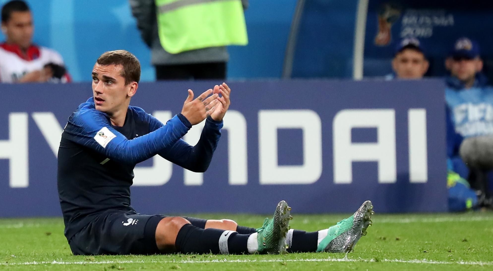 Griezmann fa un valzer con la Storia. La 10 di Messi è una camicia di forza