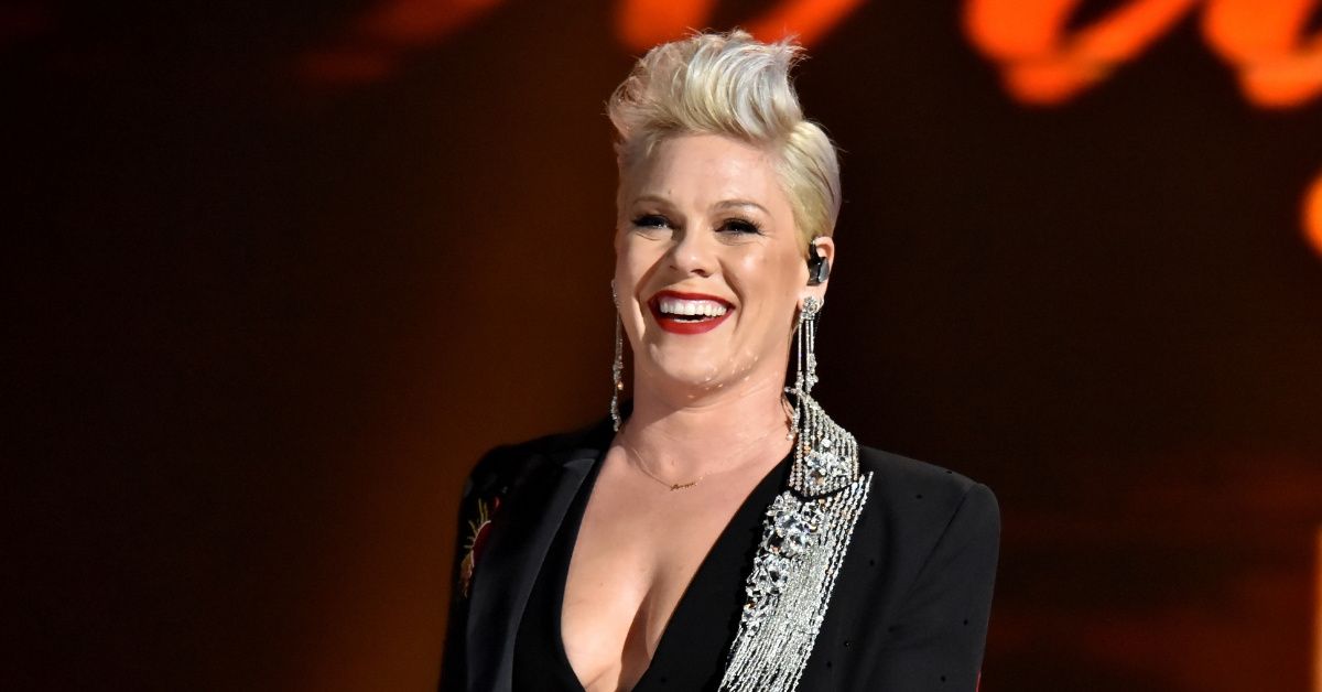 P!nk's Sweet Kids Made Her A Homemade Grammy Out Of Tinfoil After She Lost To Ariana Grande