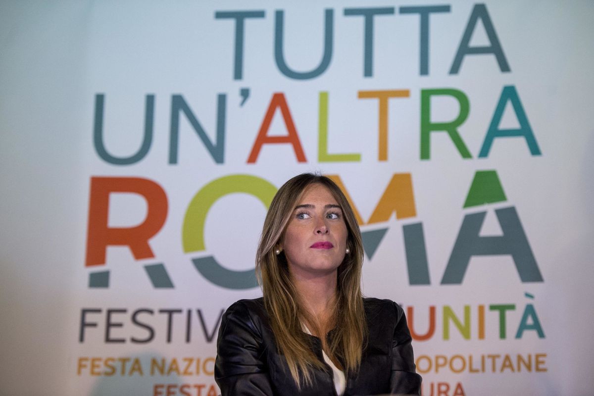 La professionista delle fake news le spara grosse alla festa dell’Unità