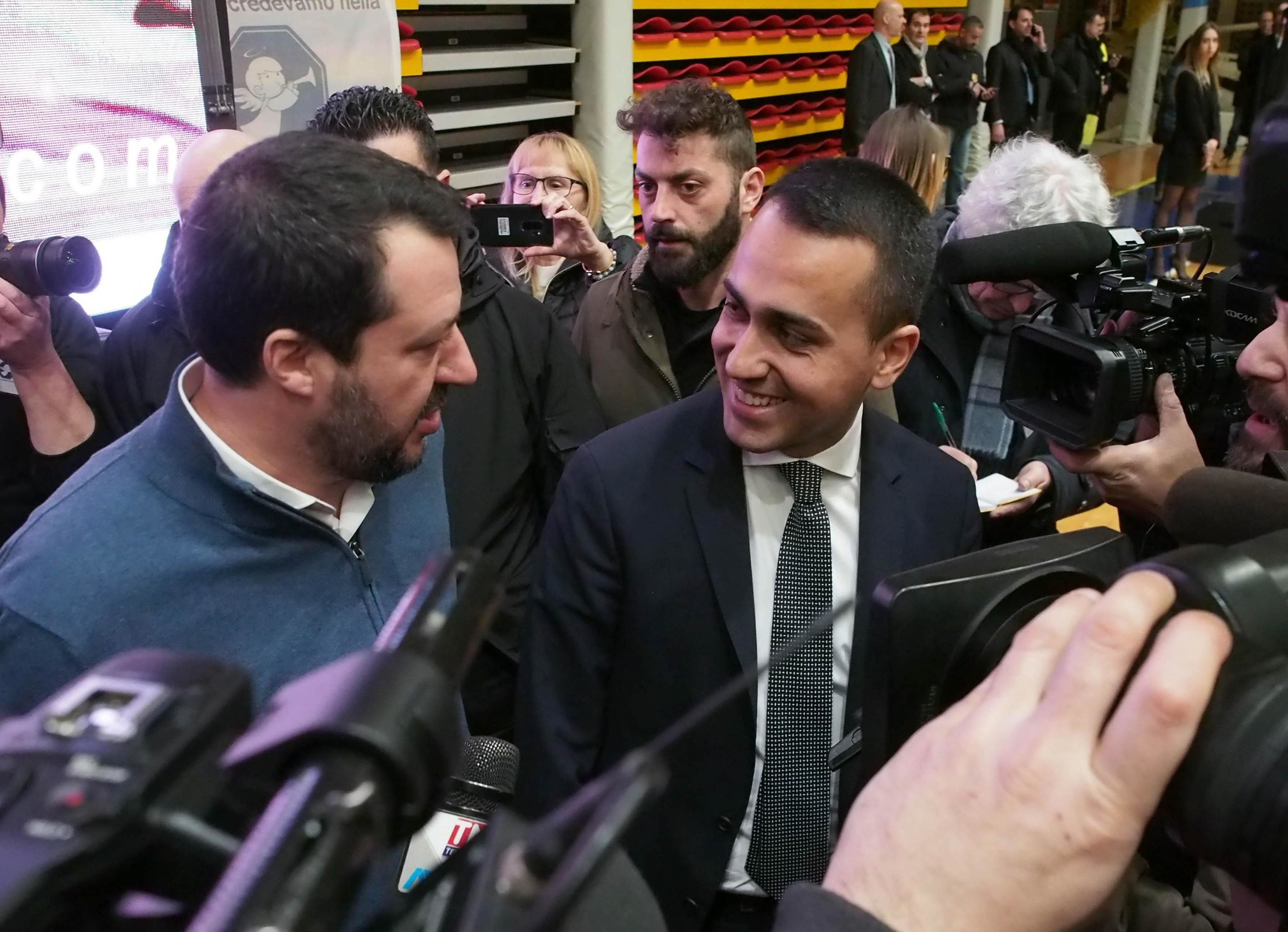 Di Maio: «Appoggiamo Matteo ma non quando attacca i magistrati»