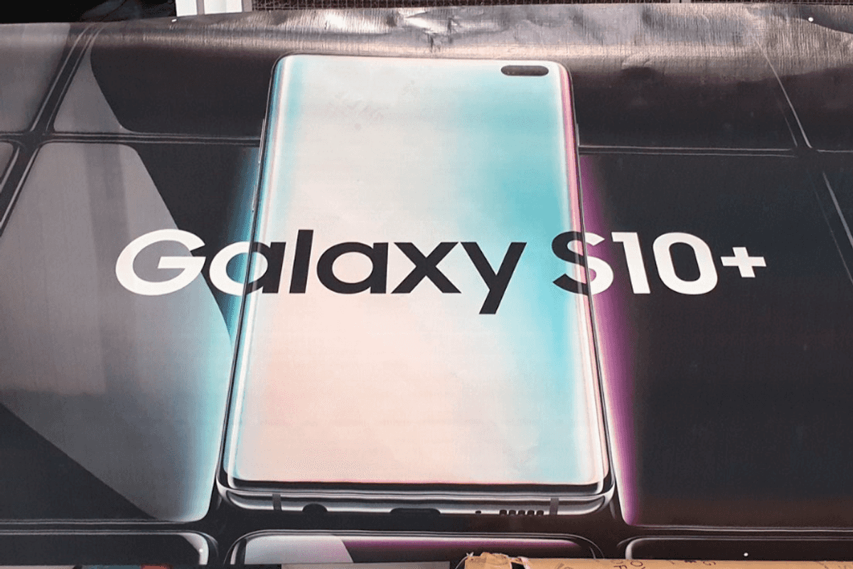 New Samsung Galaxy S10+ leak reveals headphone jack and 'hole-punch' camera