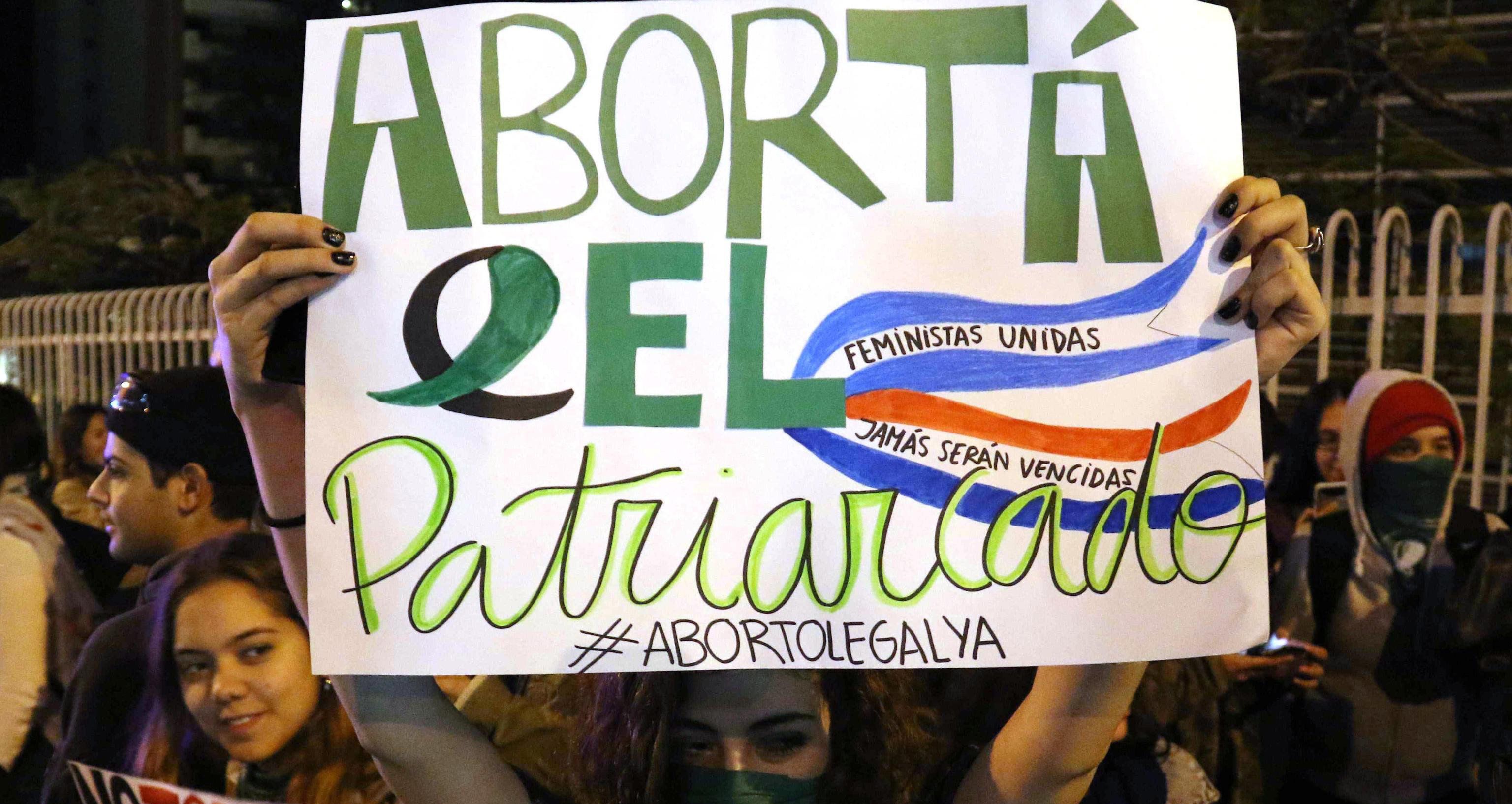 Pure l'Argentina del Papa dice sì all'aborto