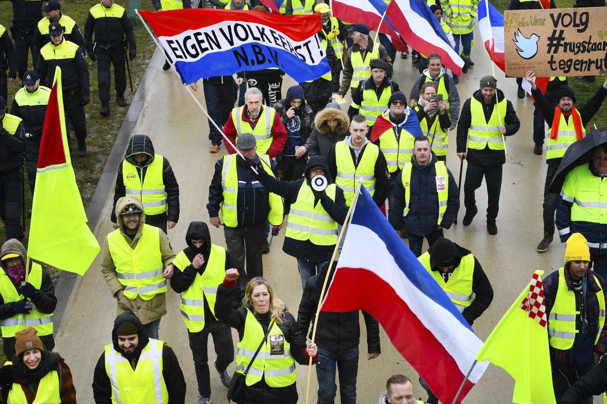 Macron fa arrestare un gilet giallo su 130
