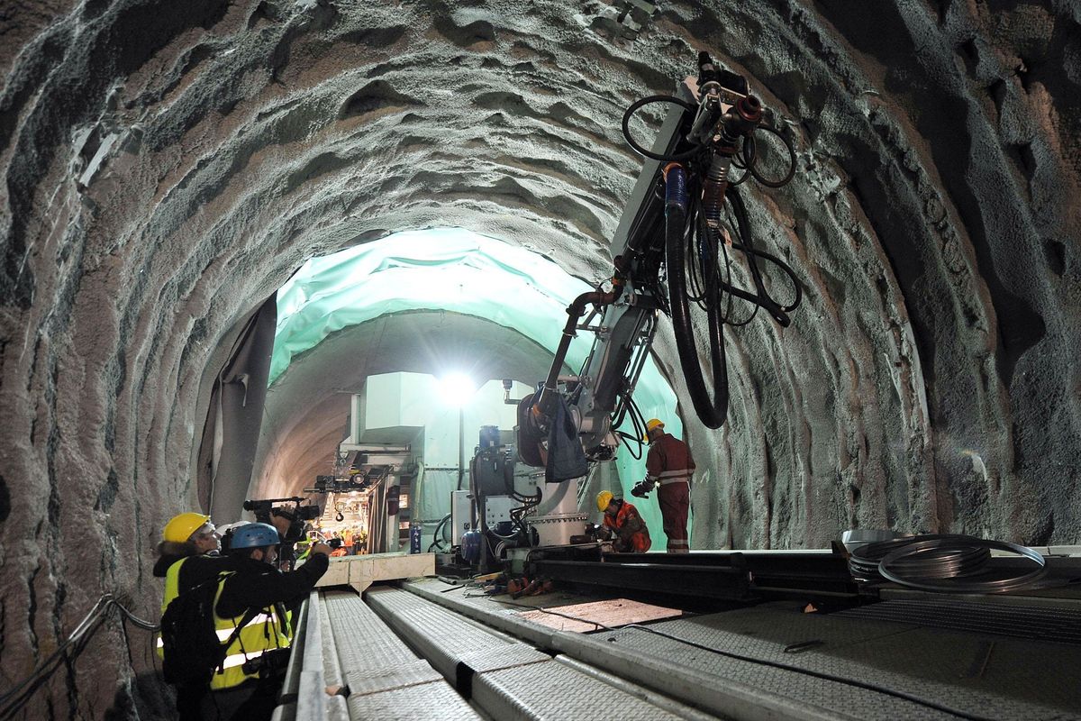 I calcoli dei tecnici stroncano la Tav e il M5s sfida la Lega: «Non va fatta»