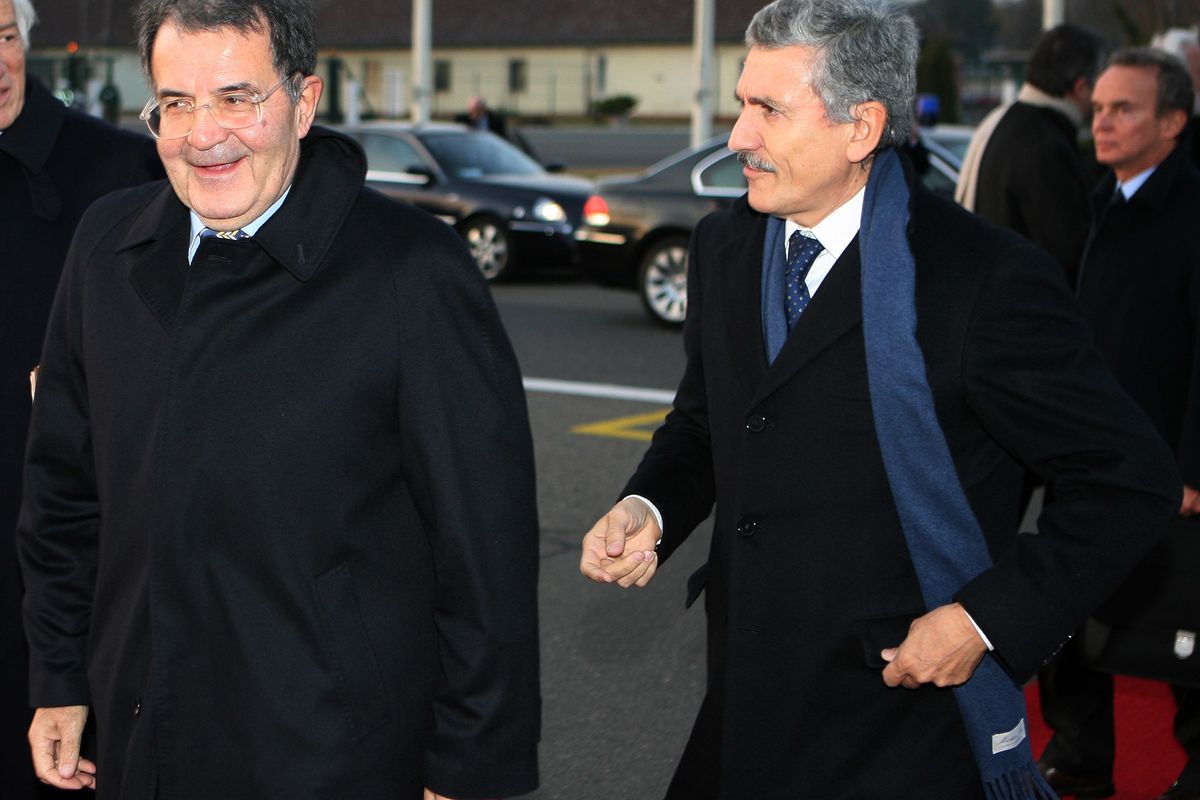 Così i predoni rossi si papparono Telecom