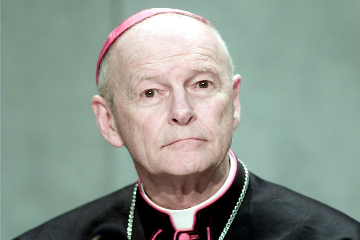 Tutti i vescovi legati a McCarrick hanno fatto guerra ai conservatori