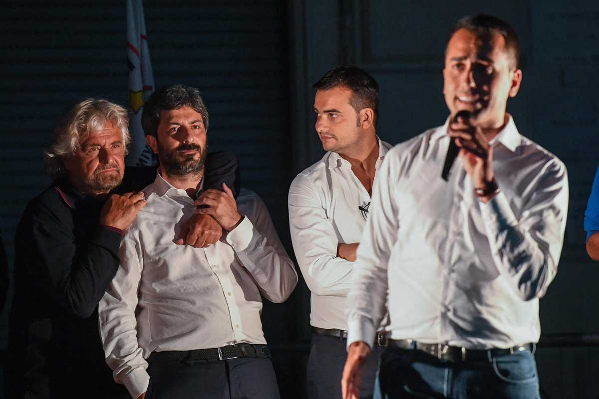 Di Maio zittisce Beppe Grillo: «Sull’Ilva decido io, lui parla a titolo personale»