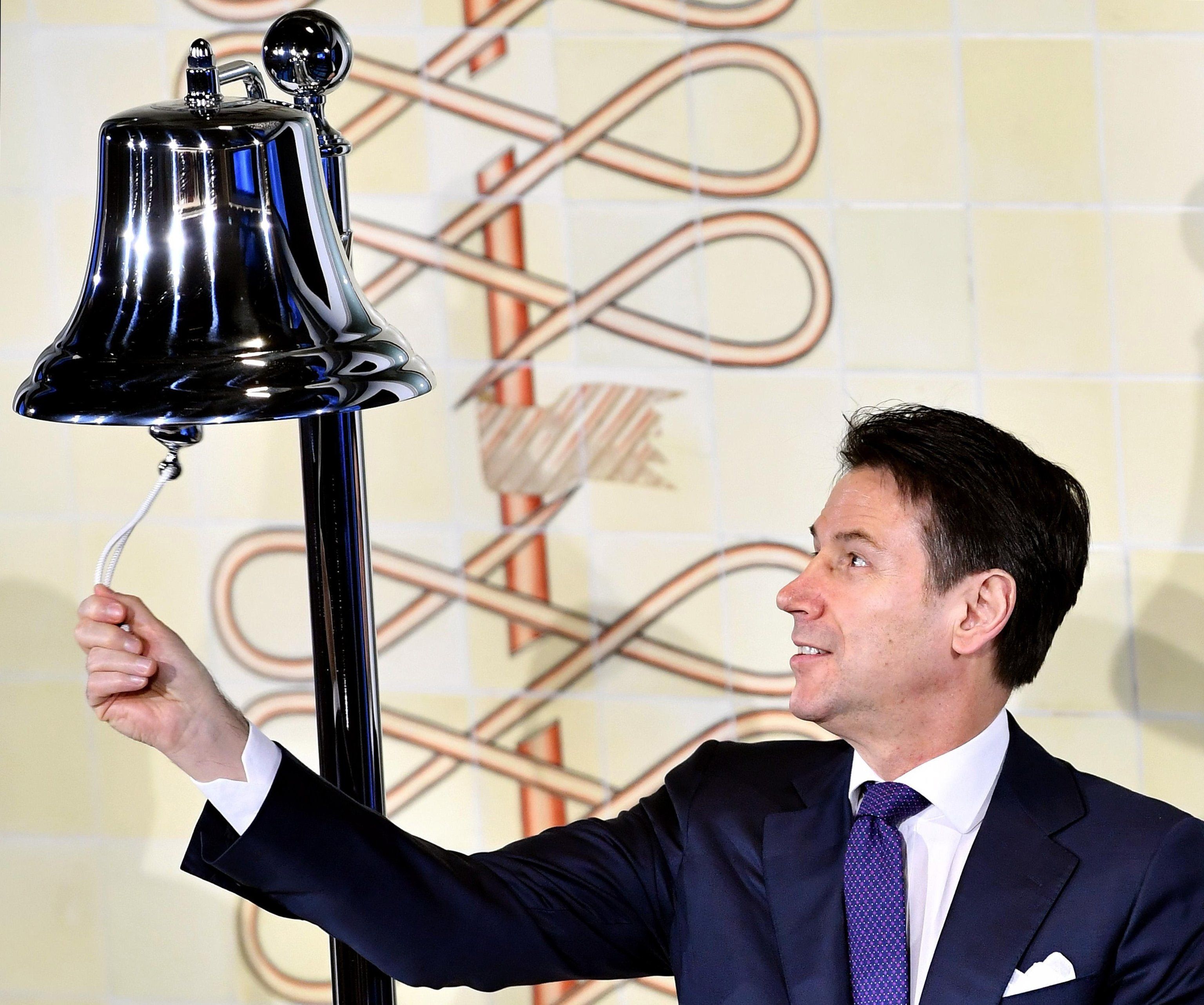 Il governo blocca l'operazione Retelit. A brindare è l'ex cliente dell'avvocato Conte