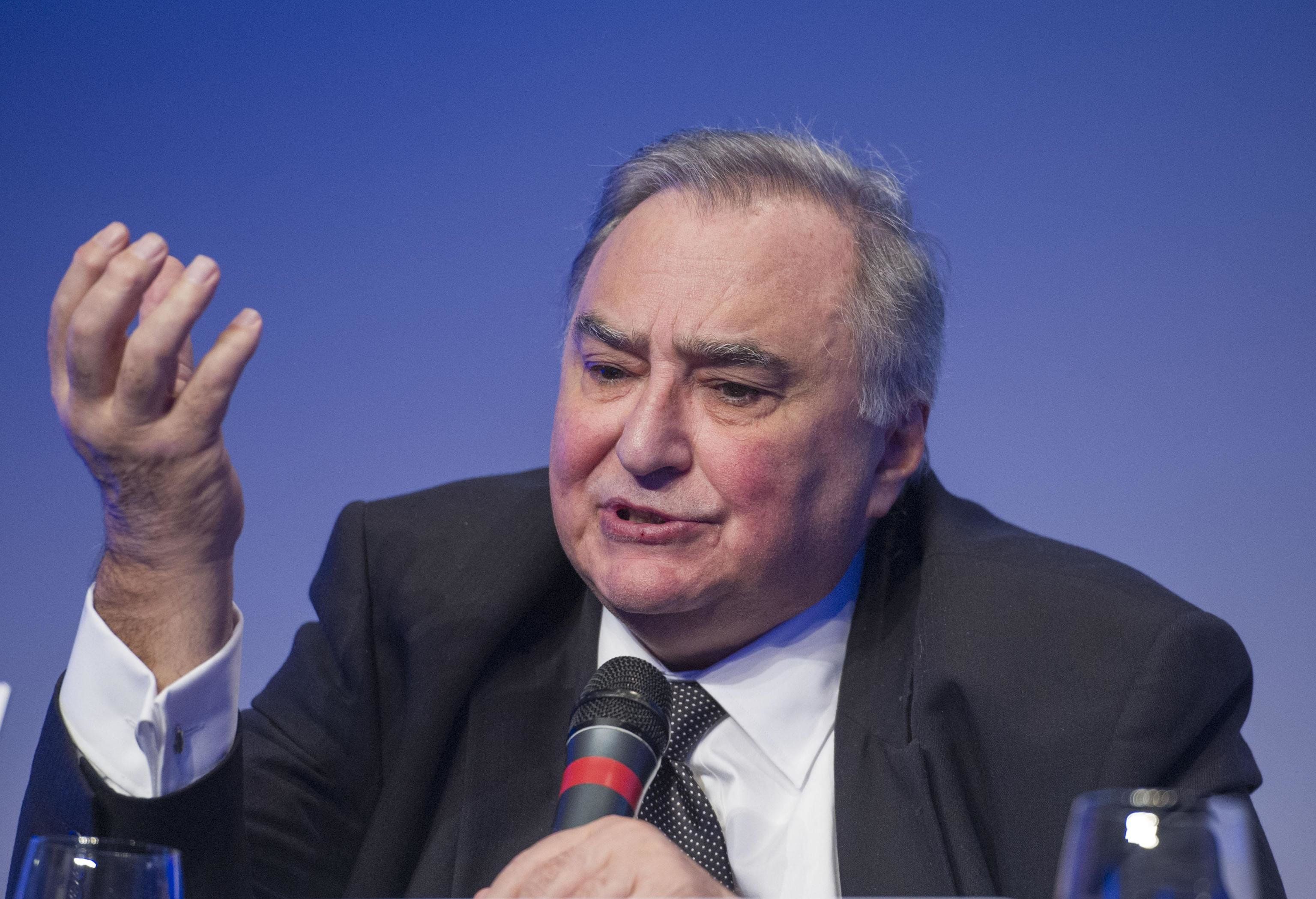 Sapelli: «Conte ha una grande chance. Infilarsi fra Trump e Merkel»