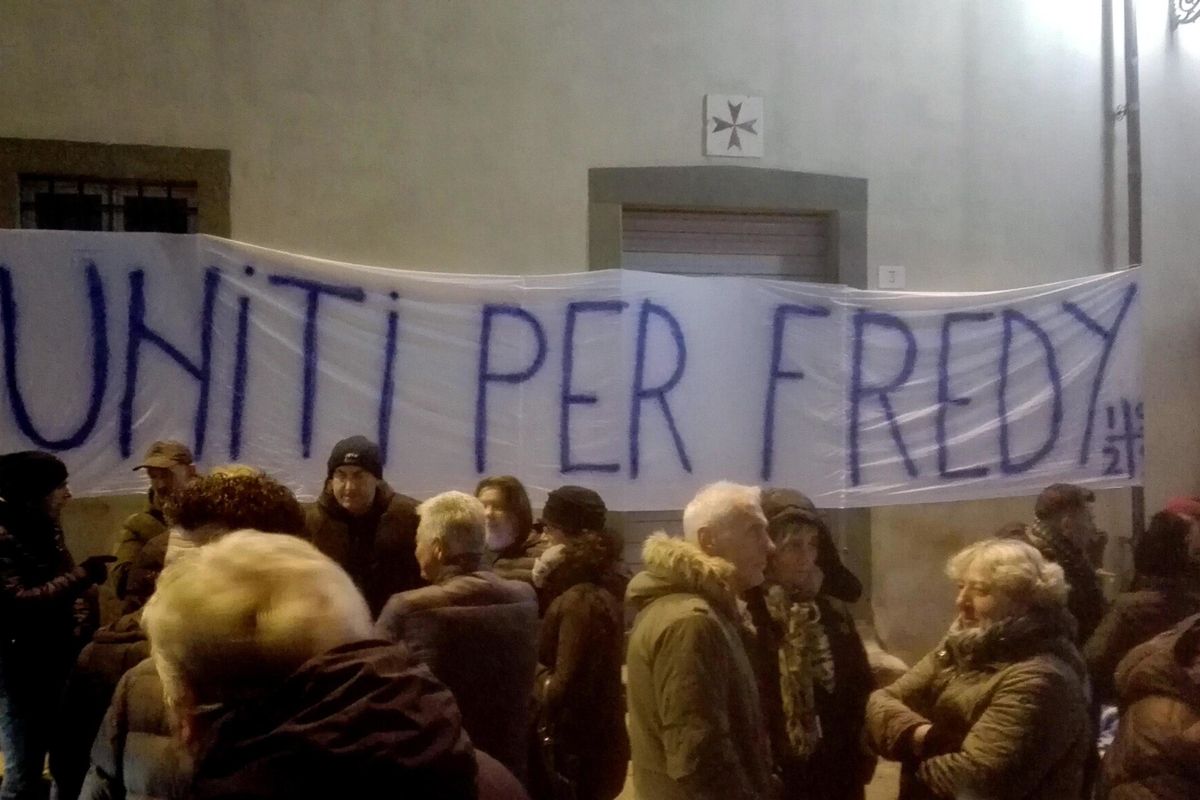 Oltre l’indagine, per Fredy c’è pure la gogna