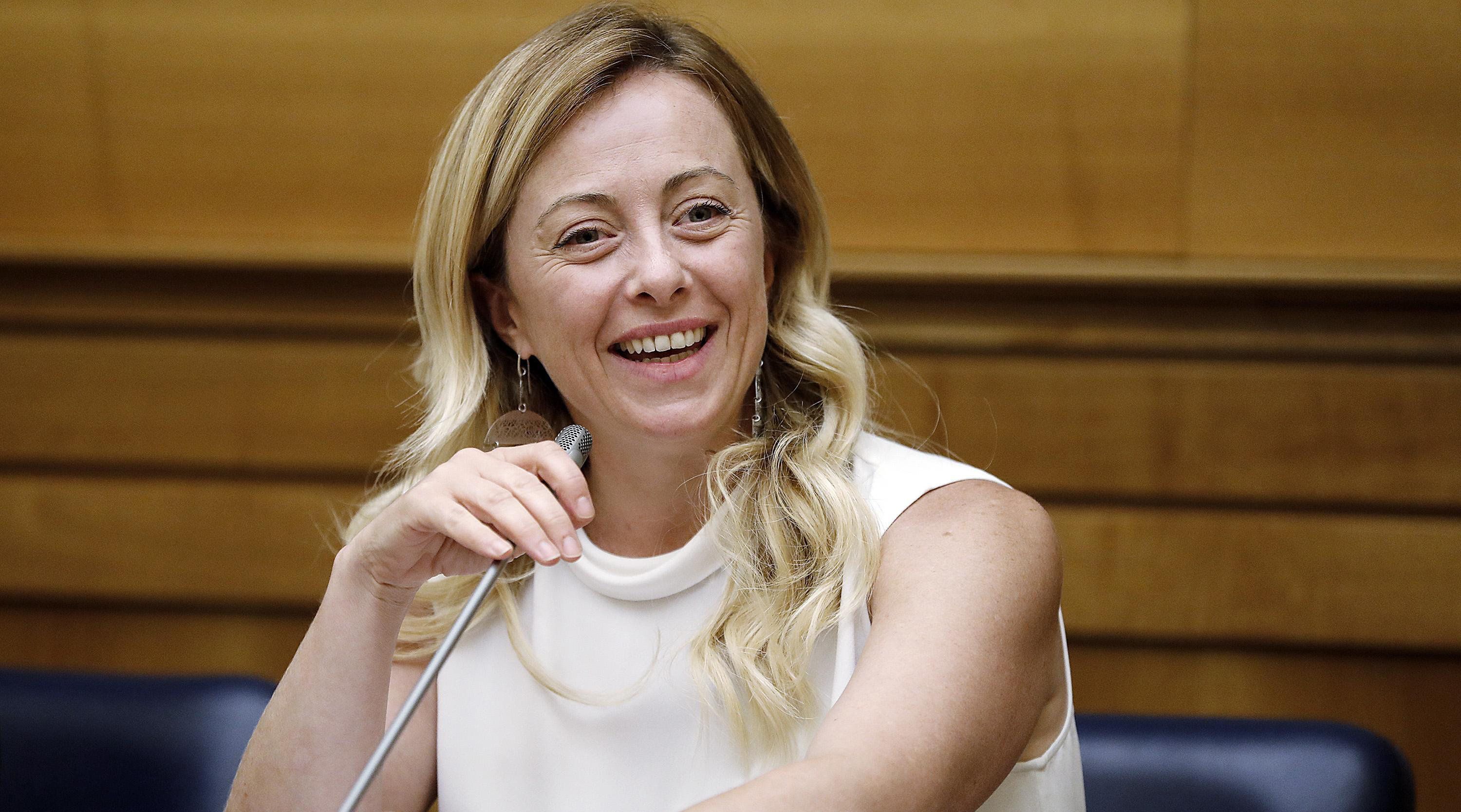 La maggioranza cerca voti al Senato