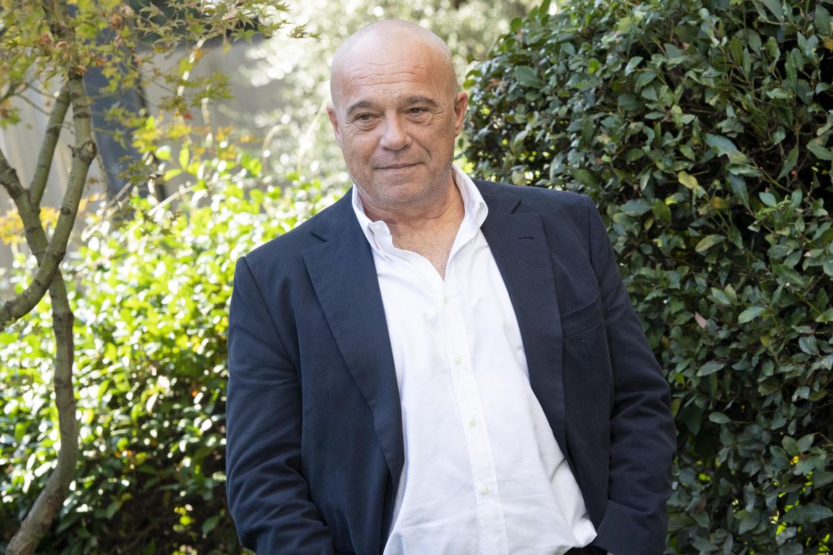 «Salvini cerca di fare quello che promette. Renzi deve imparare»