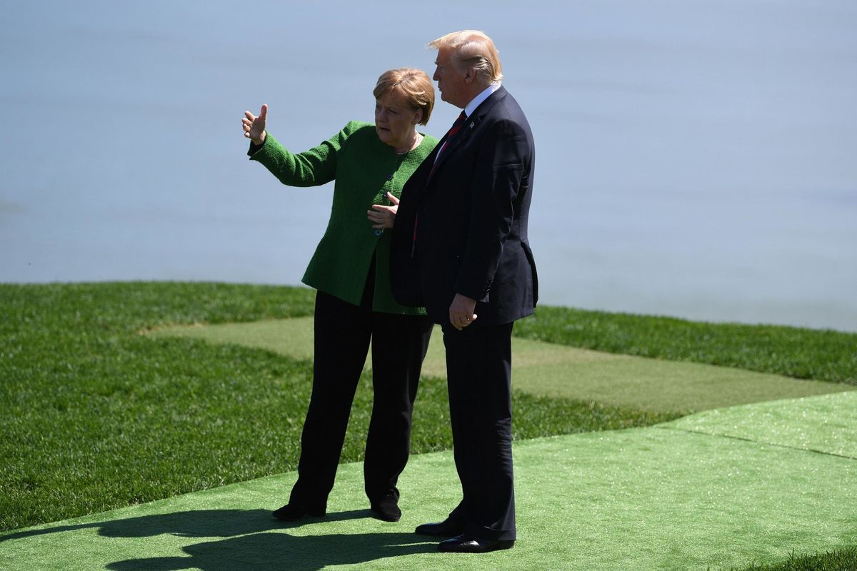 Mentre aspetta Putin, la Merkel lavora a un nuovo missile con Usa e Italia