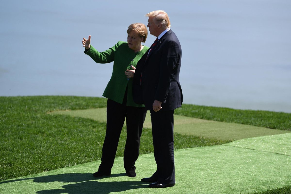 Mentre aspetta Putin, la Merkel lavora a un nuovo missile con Usa e Italia