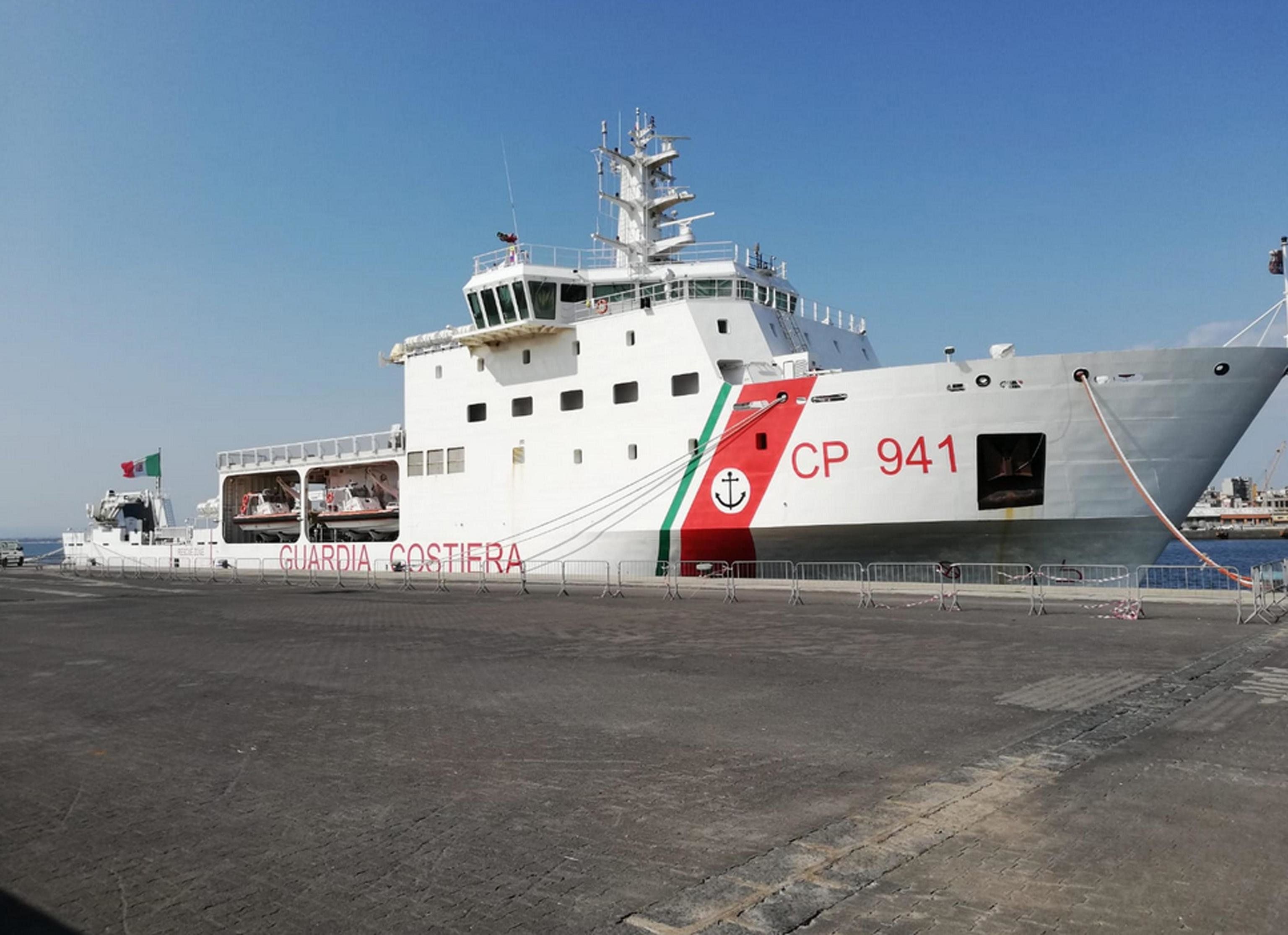 Quei pezzi dello Stato che tifano accoglienza