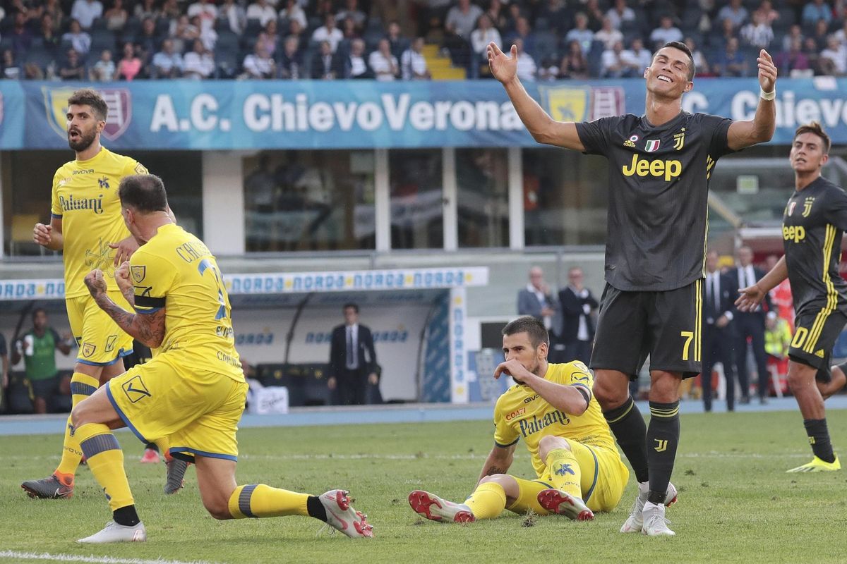 Tutti a guardare CR7. Ma le prime emozioni arrivano dal Chievo