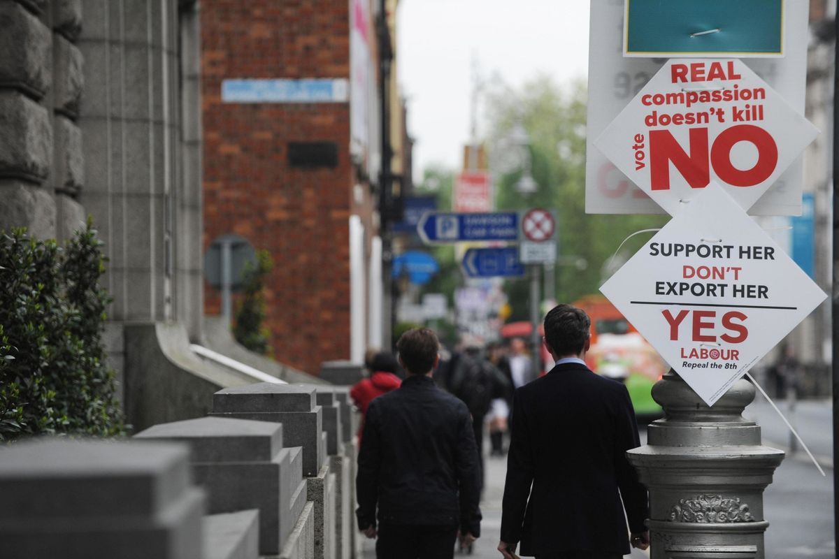 Irlanda divisa sull’aborto. Appello della Chiesa: «Cattolici, votate la vita»