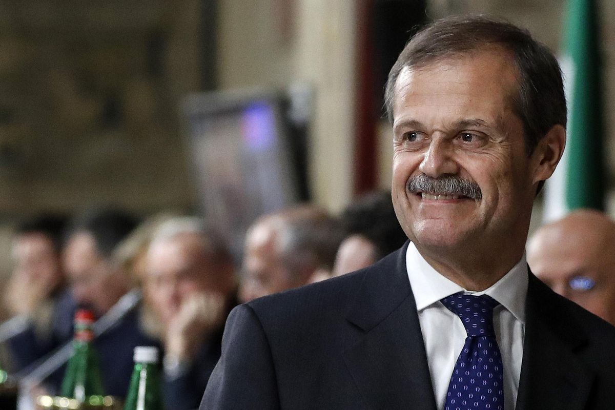 Massolo, già pronto per gli Esteri, inciampa sul veto di Minniti