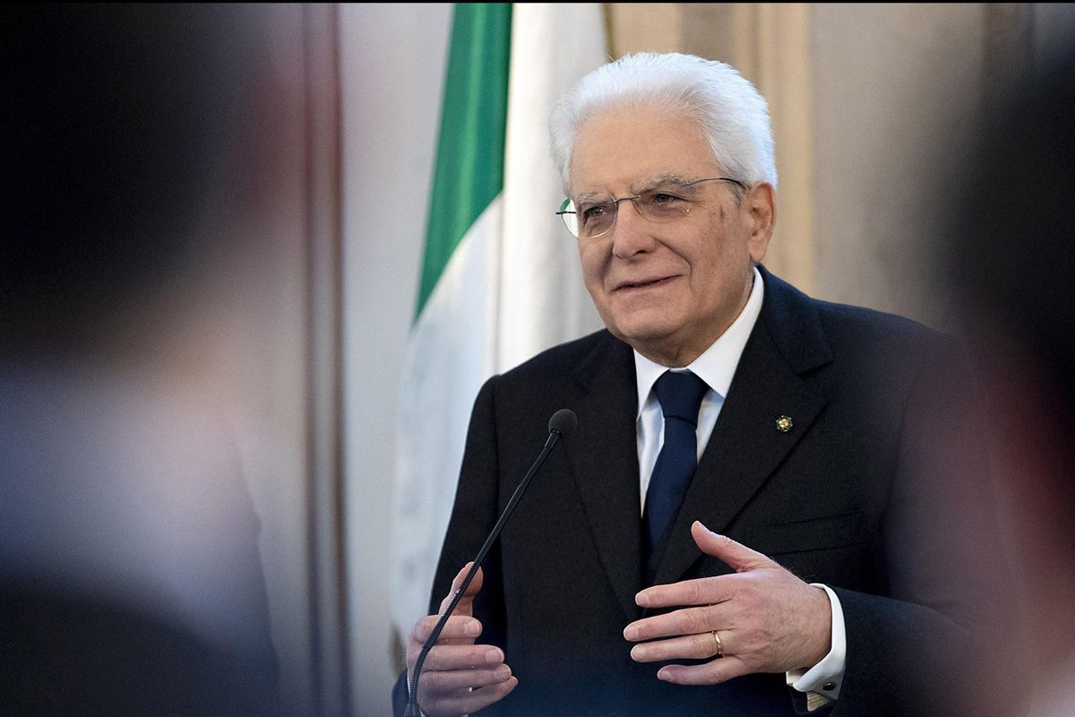 I poteri di Mattarella tra notaio e mazziere. Ma se boccia Conte è ferita costituzionale