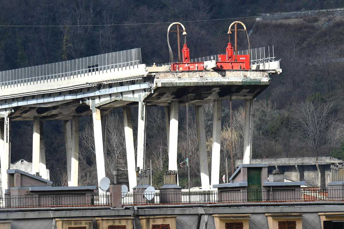 Rifate il Morandi: meglio i Benetton che lo stallo