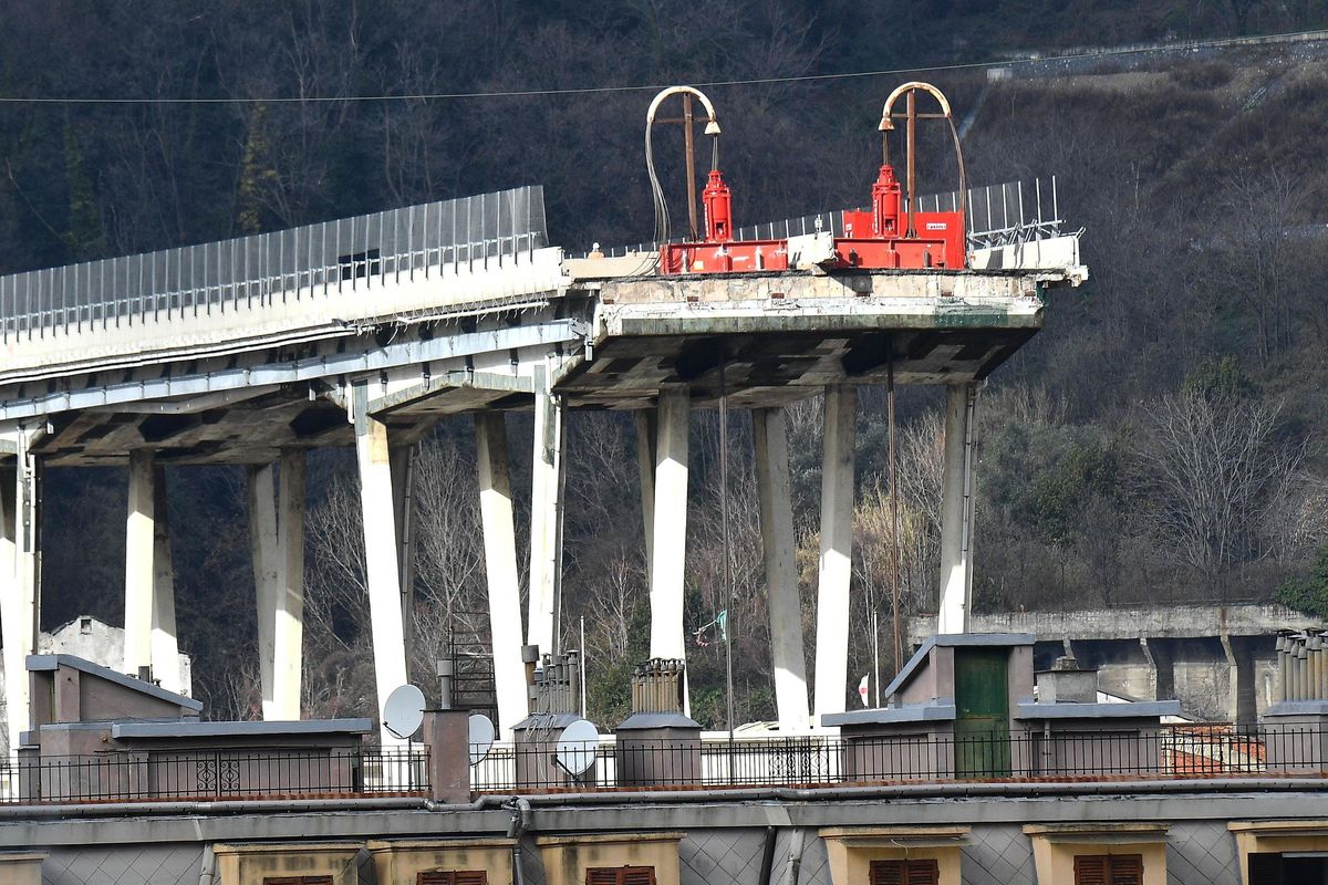 Rifate il Morandi: meglio i Benetton che lo stallo