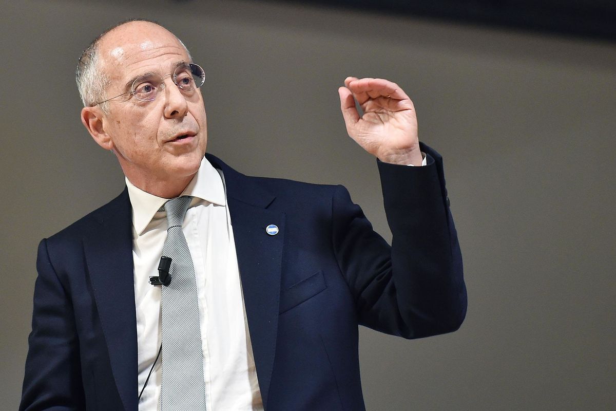 Enel investe 27 miliardi e rilancia la cedola: 32 cent