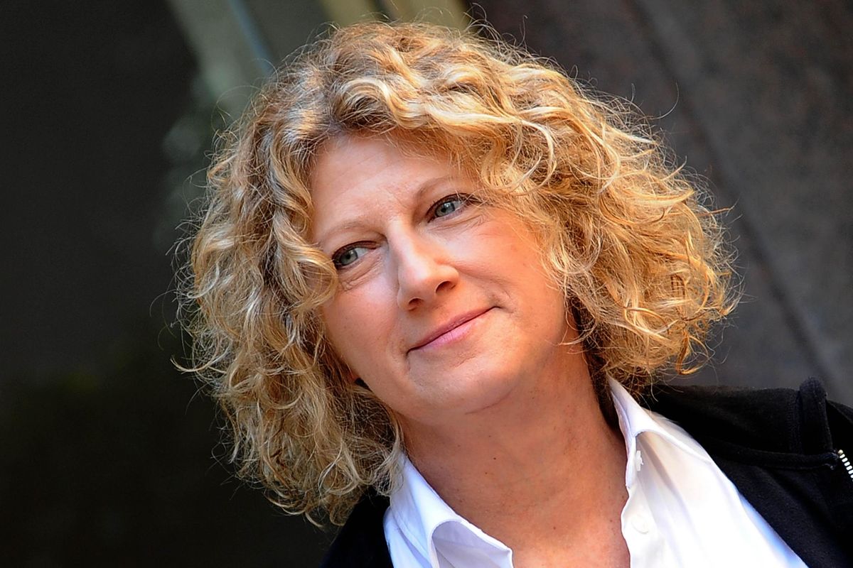 Perché dobbiamo pagare il canone per avere in cambio tv spazzatura?