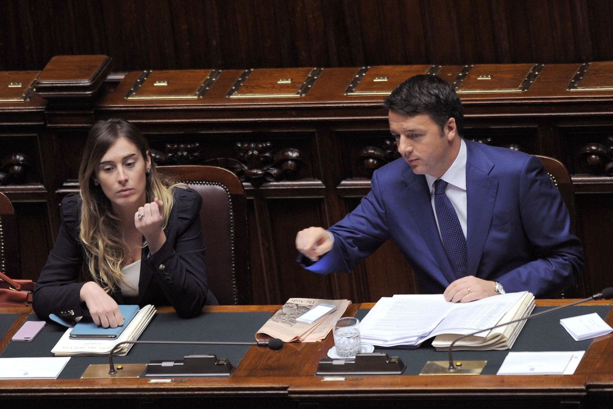 Renzi e la Boschi gemelli dell’autogol imbarazzano il Pd