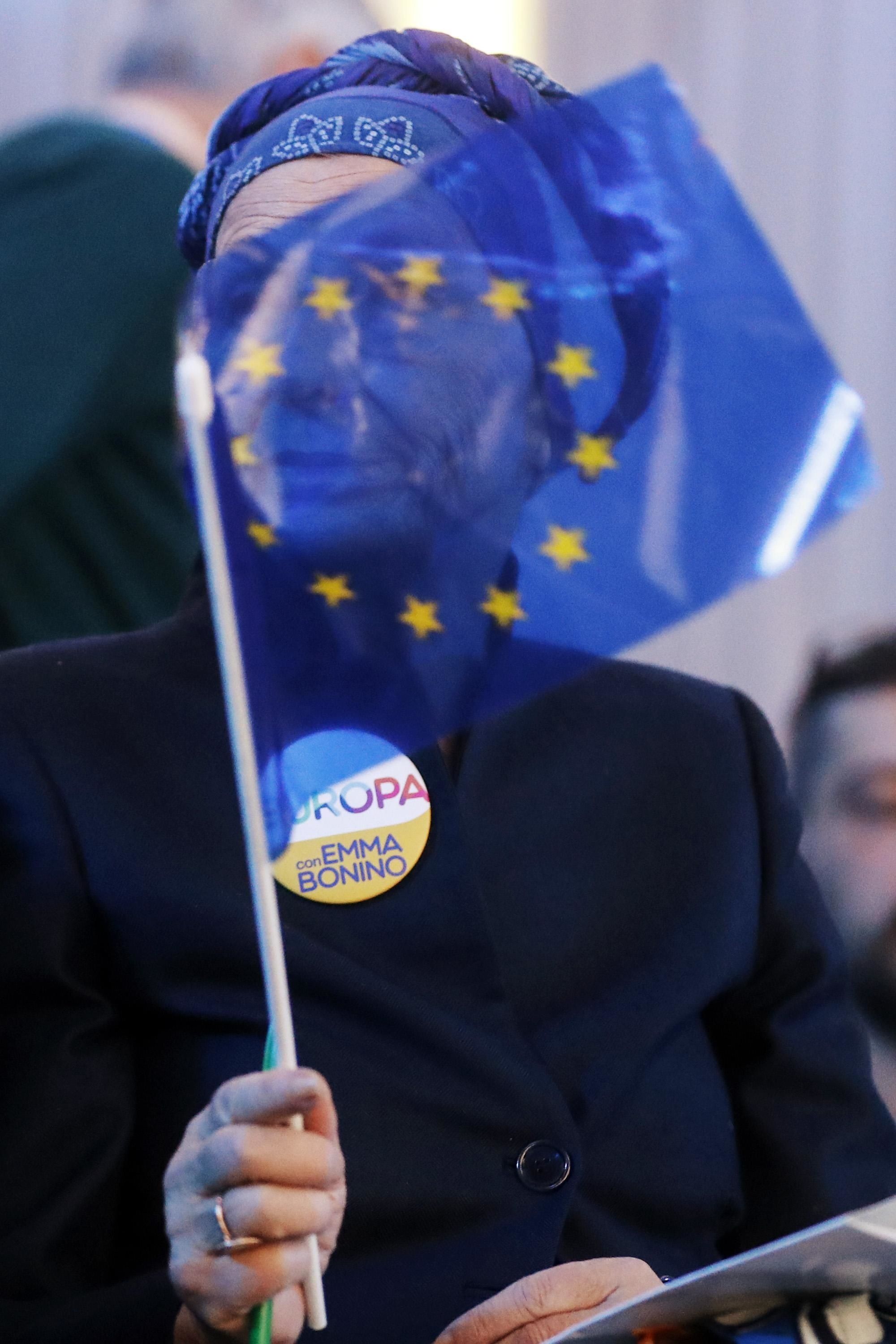 Una sovranista insidia il partito della Bonino