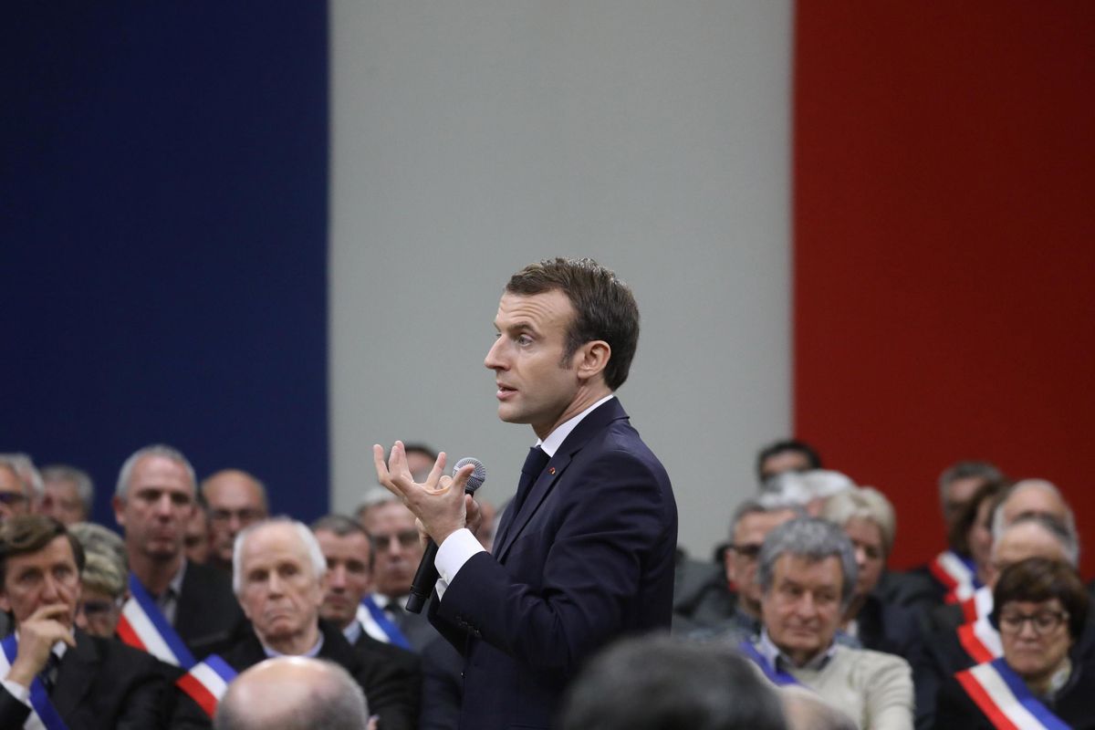 Bimbi in prigione e morti in mare. La vergogna ignorata di Macron