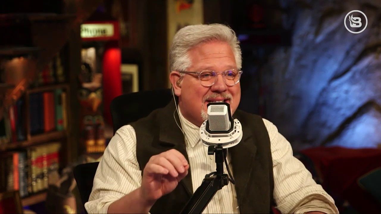 Ben Shapiro roasted by media and branded an anti-Semite for THIS insane reason