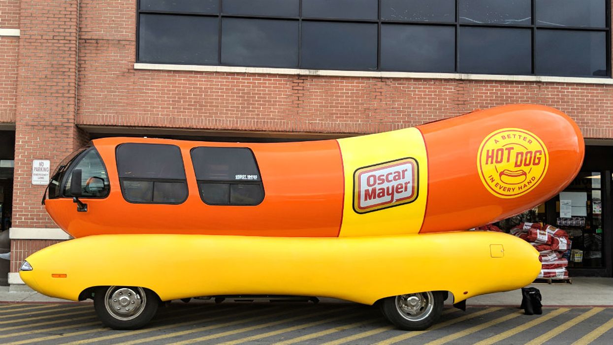 Oscar Mayer is hiring 'hotdoggers' to drive the Wienermobile