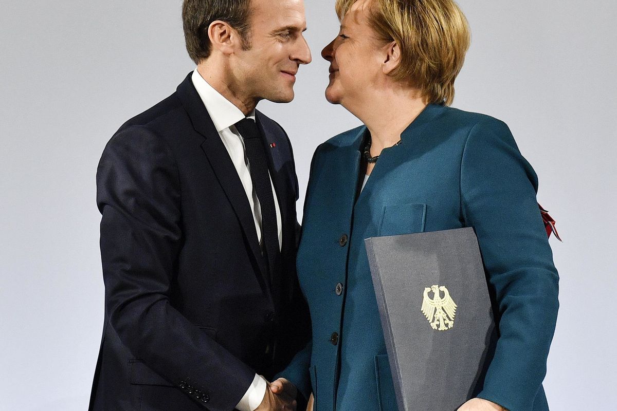 Merkel e Macron si fanno l’Europa privata