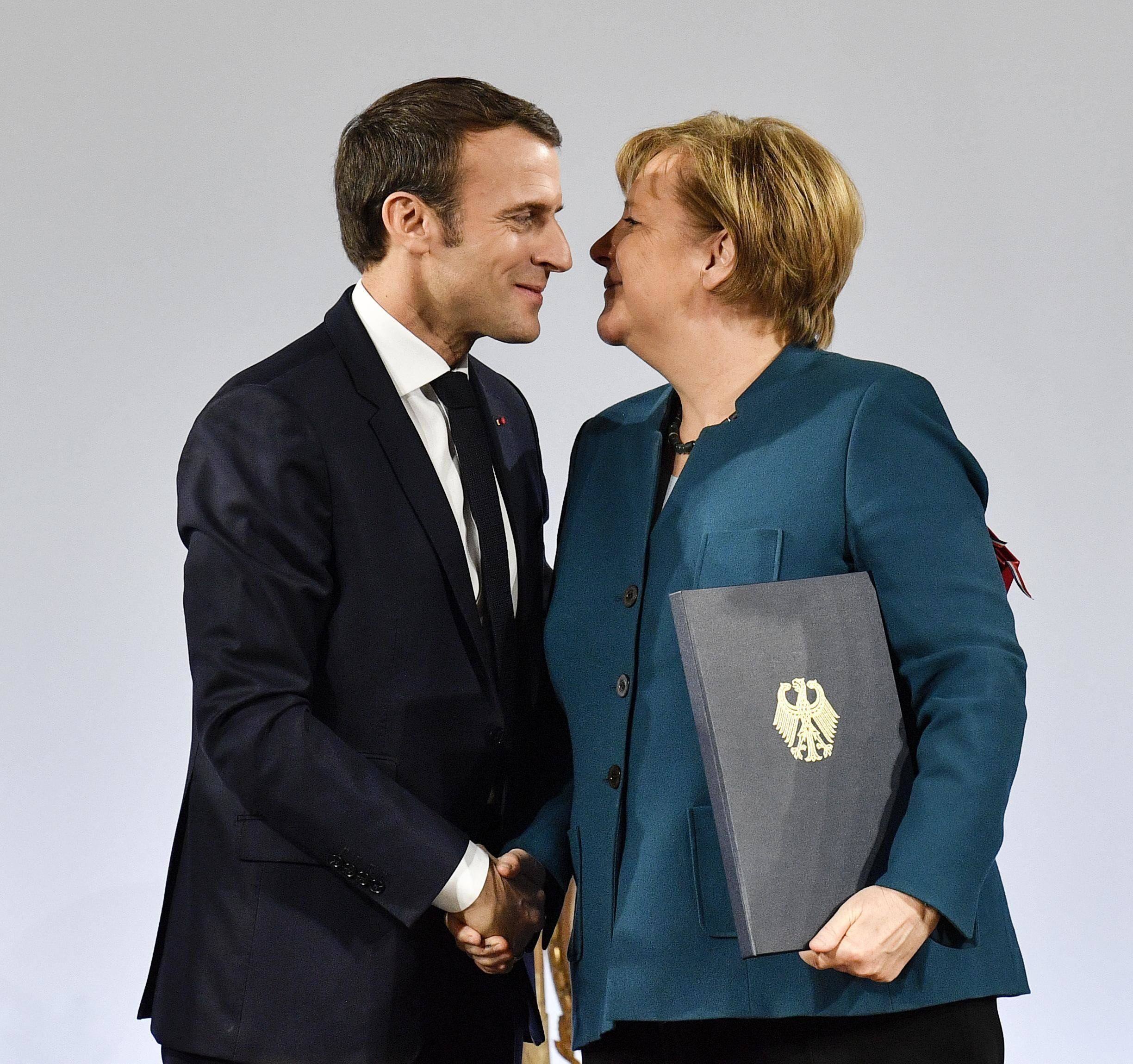 Merkel e Macron si fanno l’Europa privata