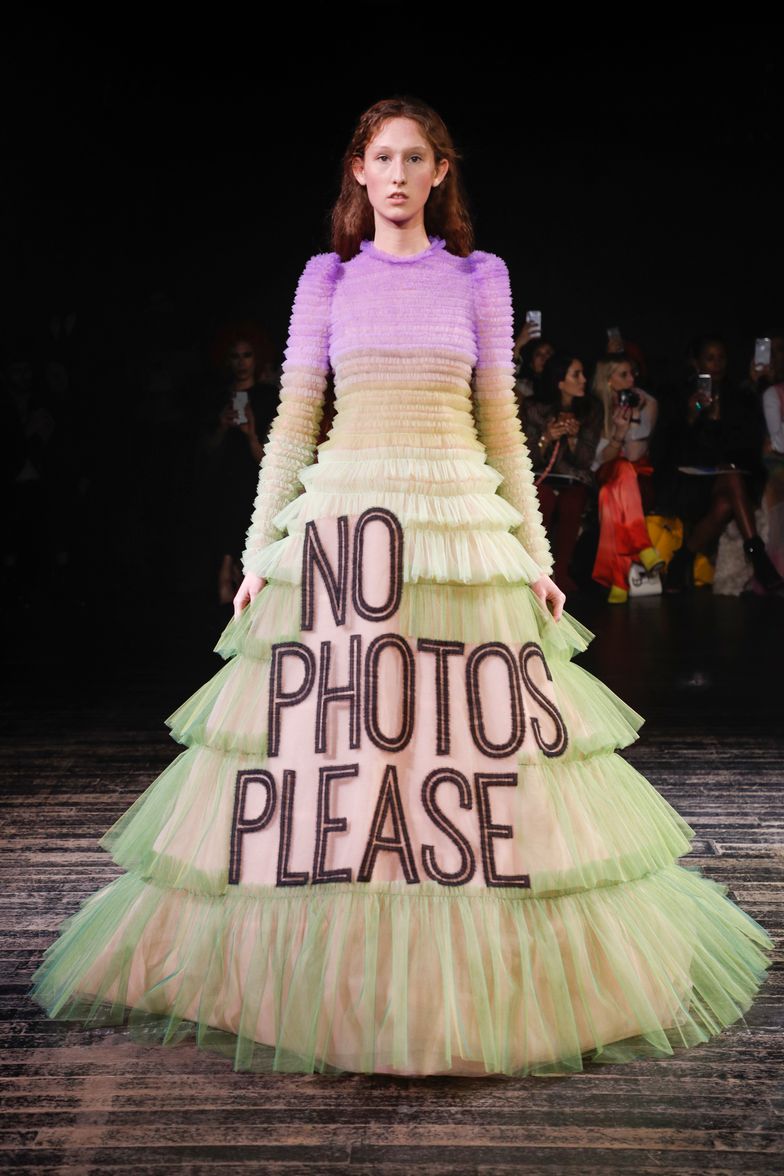 Viktor Rolf Share Fashion Week S Most Instagrammable Show Paper