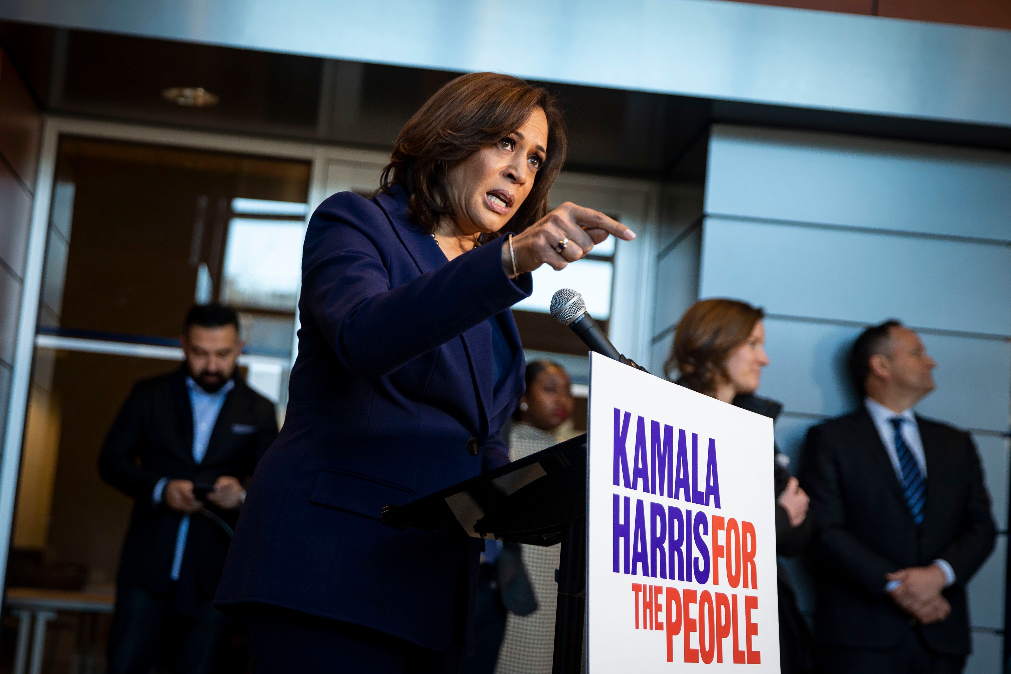 Kamala Harris Stands By Decision Not To Seek Death Penalty For Cop ...