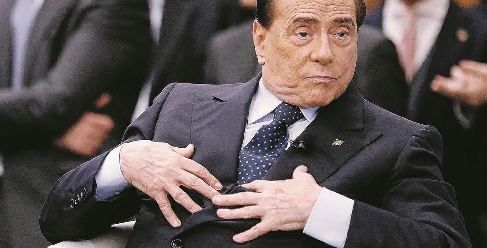 Berlusconi fa un test su sé stesso. E già che c’è «misura» Calenda