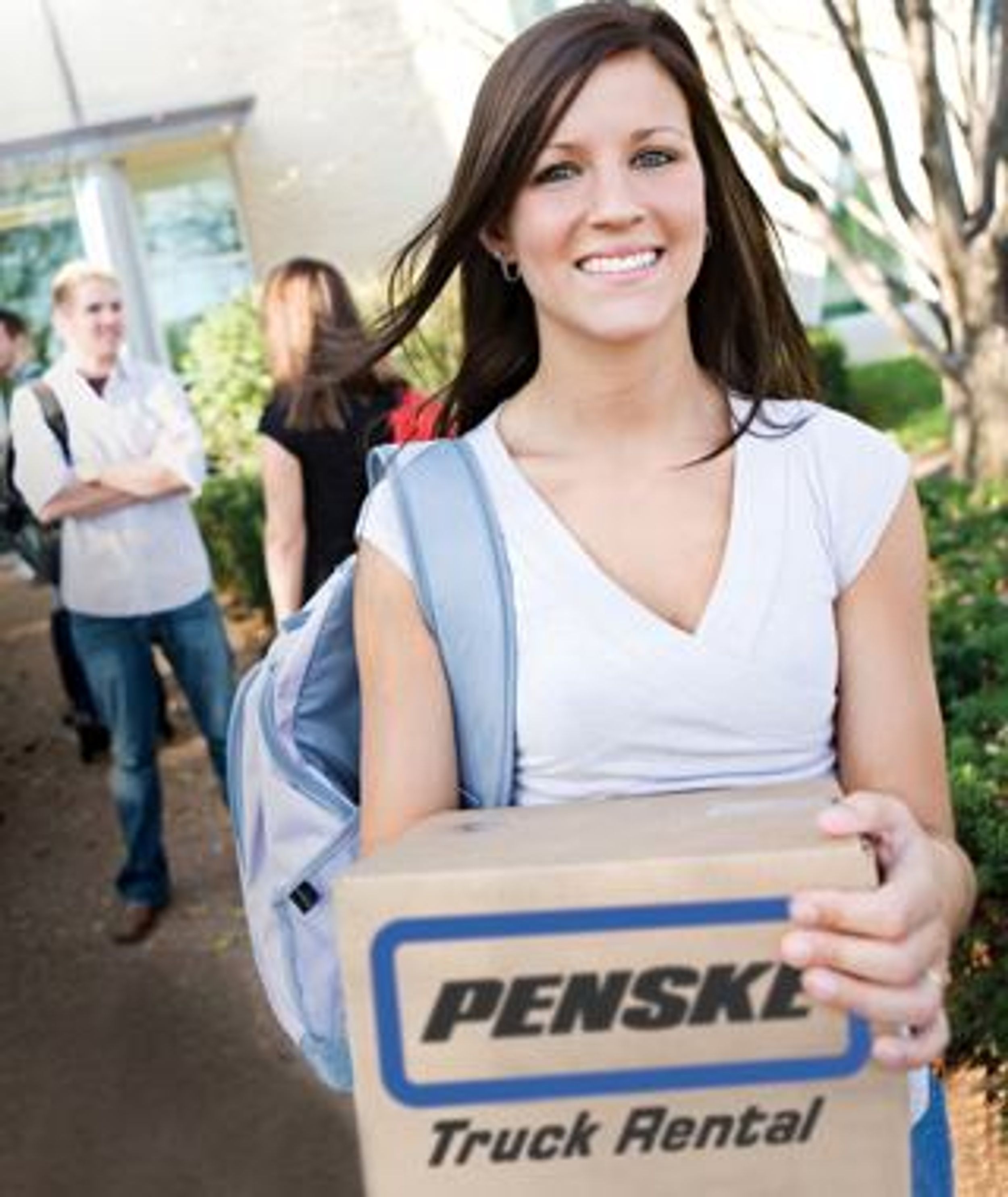 College Student Moving Tips and Discounts