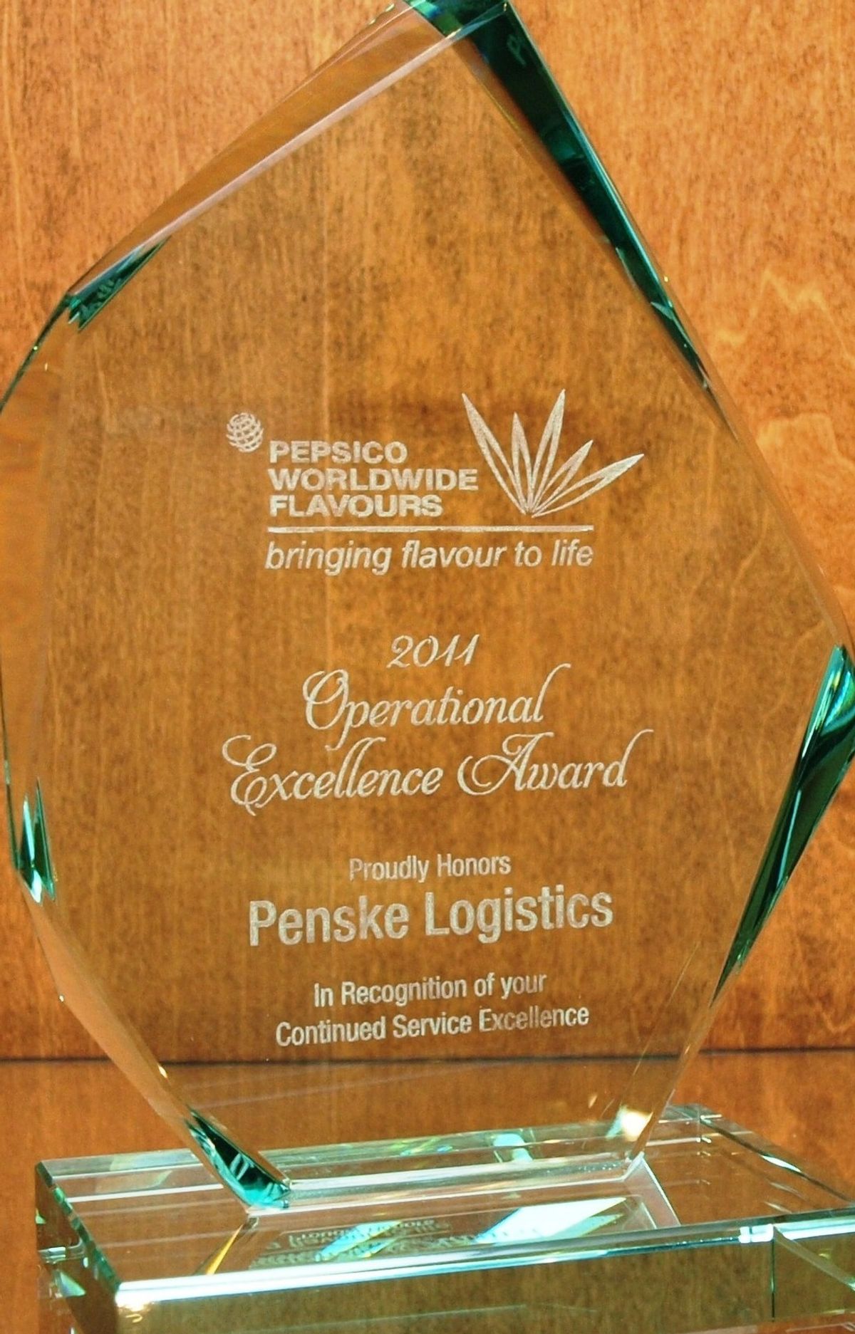Penske Earns Excellence Award for Transportation Management