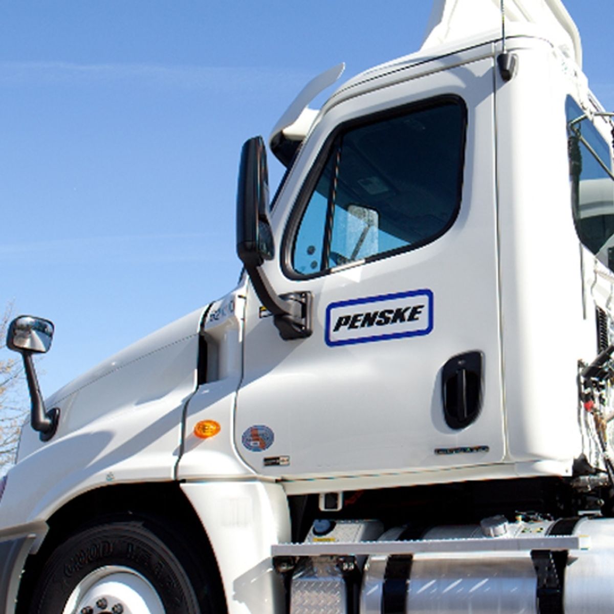 Penske and Cardinal Health Extend Dedicated Carriage Agreement