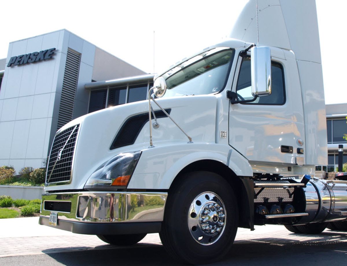 Penske Truck Leasing closes $450 million asset-backed securitization