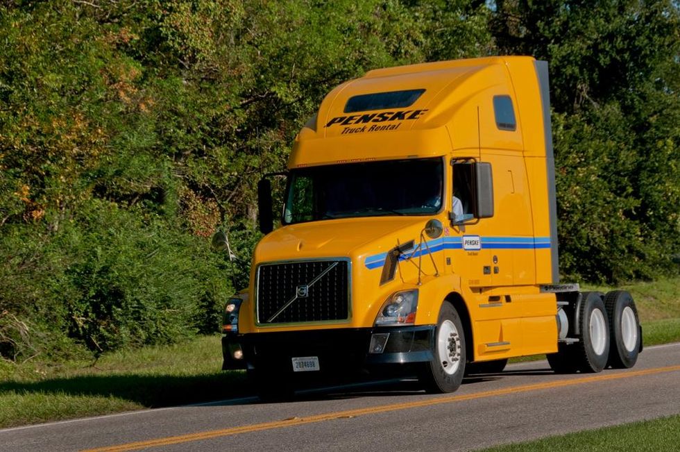 Penske Honored with EPA SmartWay Affiliate Challenge Award