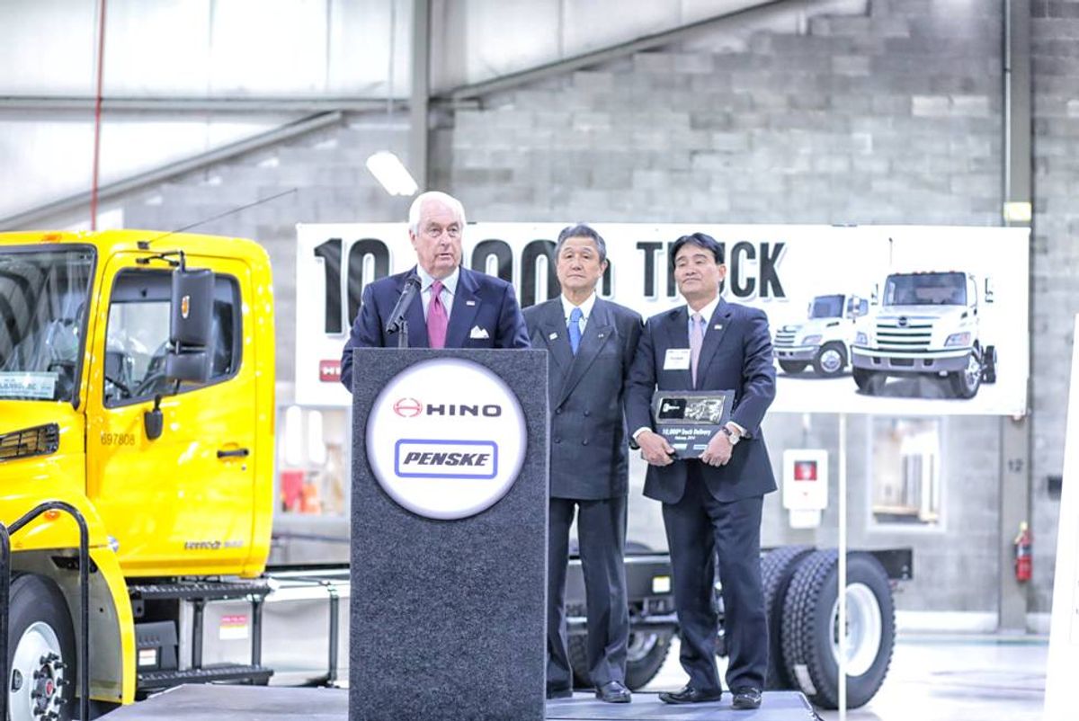 Hino Delivers 10,000th Truck to Penske