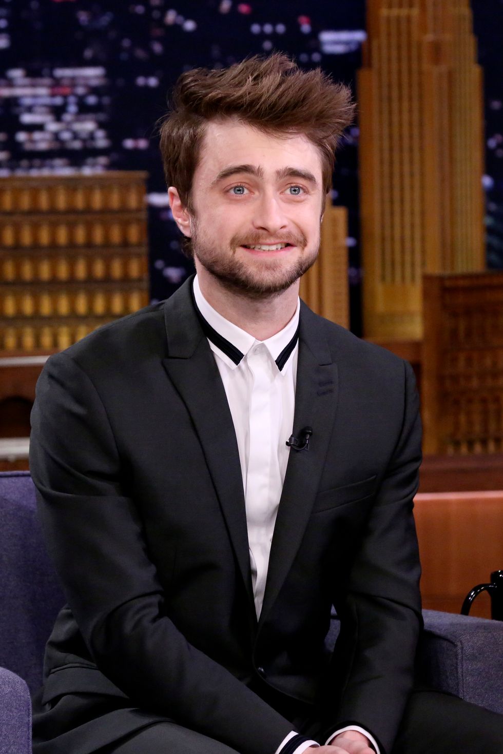 Daniel Radcliffe Slams Tom Brady S Maga Hat Ahead Of Super Bowl Paper