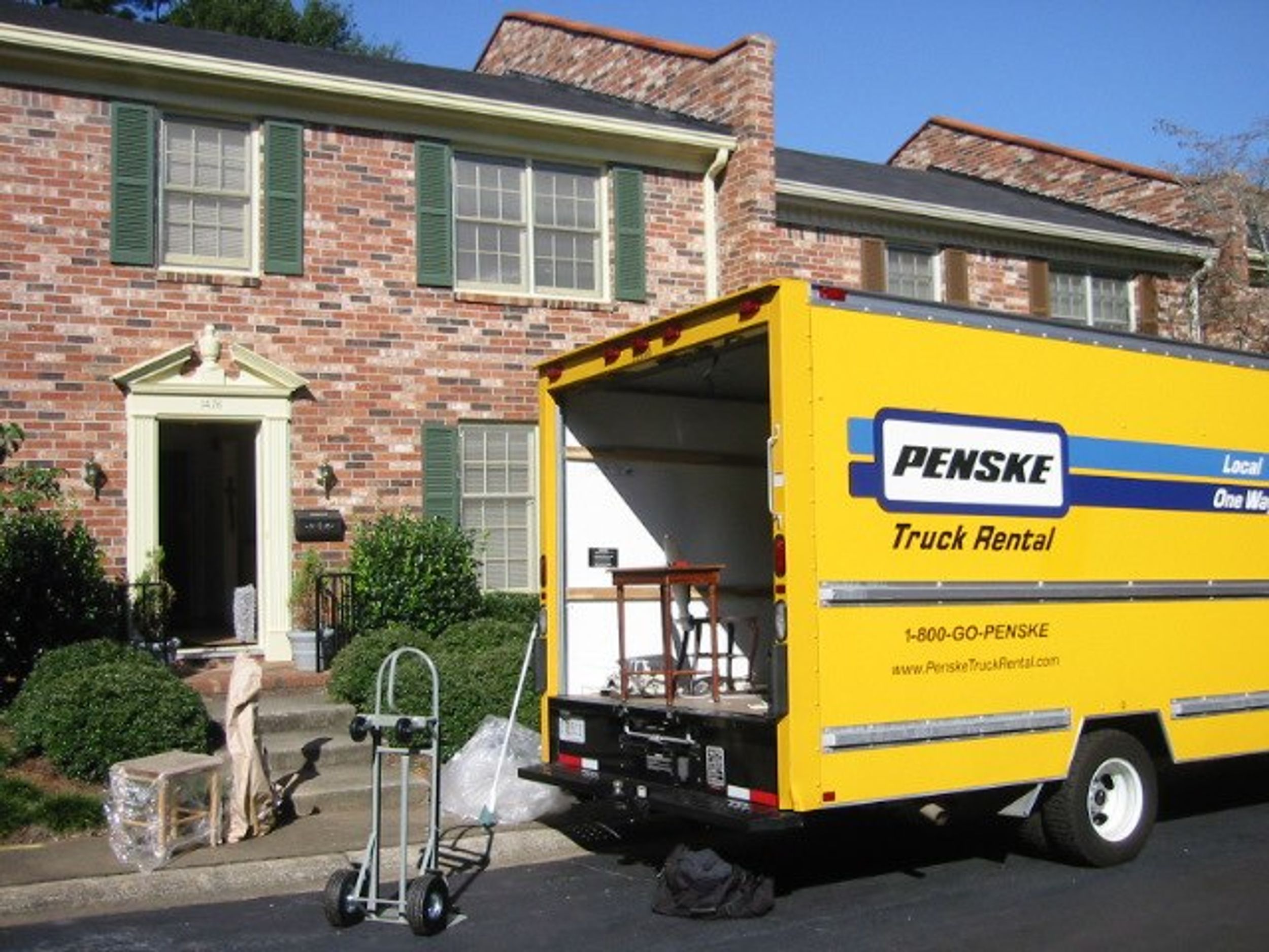 Spring Cleaning: Penske Can Help You Get Rid of Bulky Items